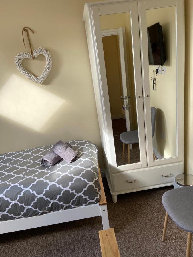 The Ashton Gate Mews Hotell Bristol Eksteriør bilde