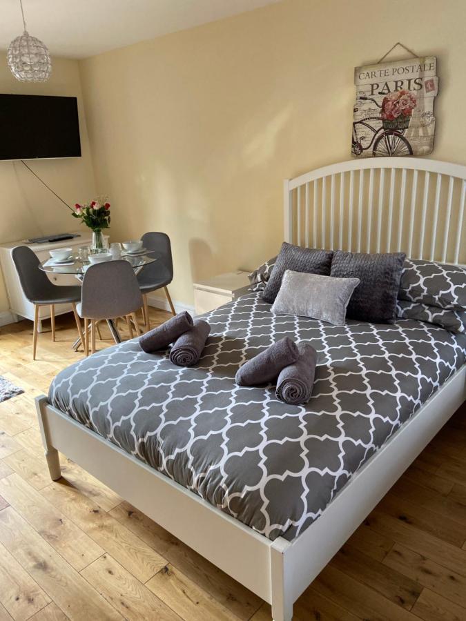 The Ashton Gate Mews Hotell Bristol Eksteriør bilde