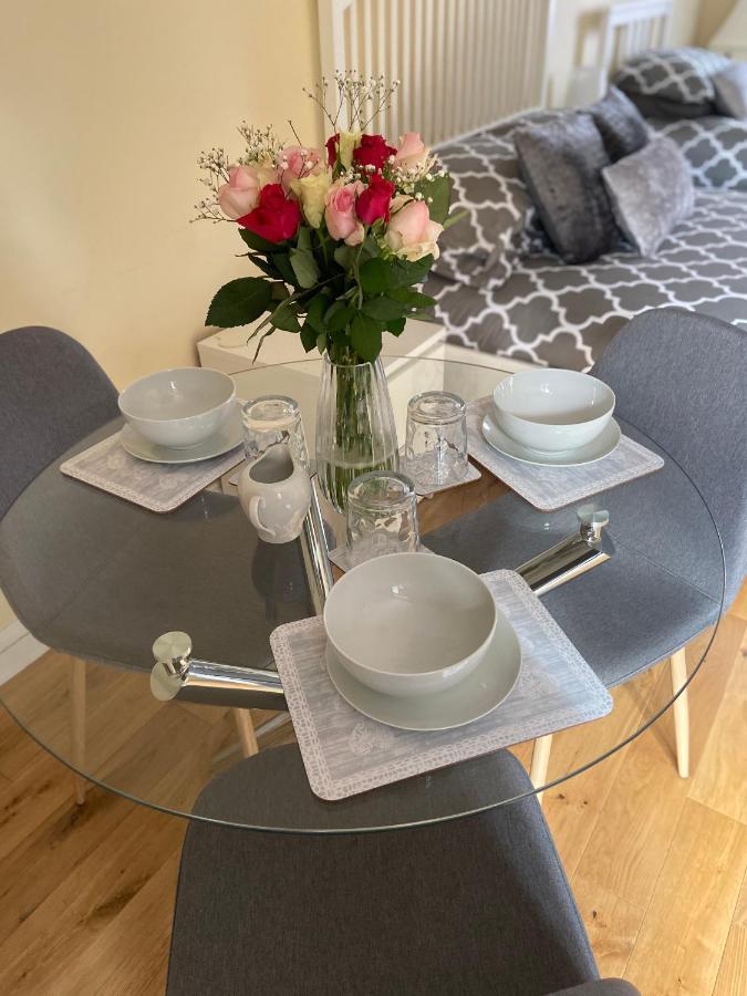 The Ashton Gate Mews Hotell Bristol Eksteriør bilde