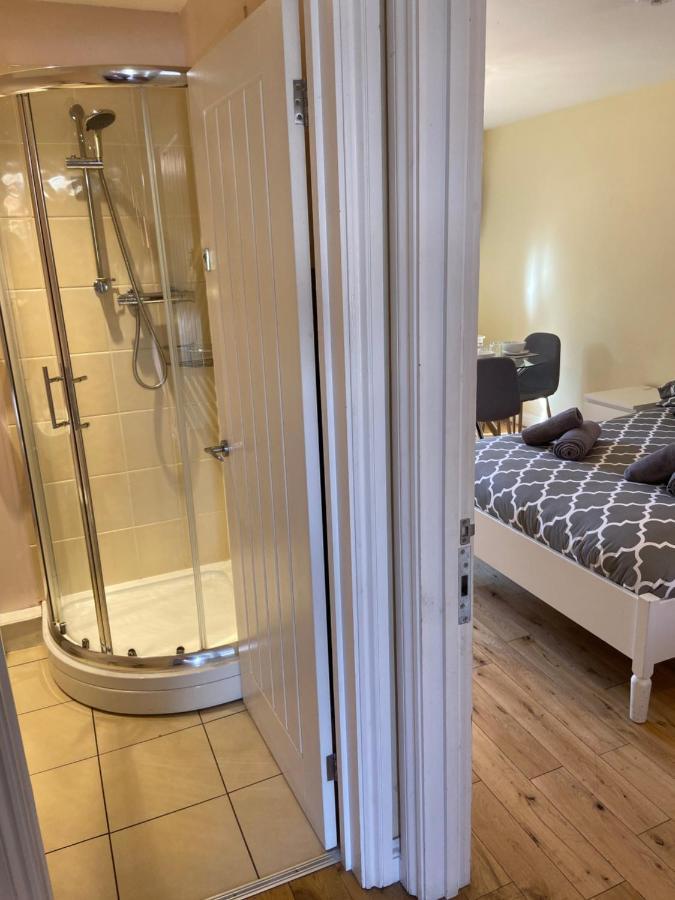 The Ashton Gate Mews Hotell Bristol Eksteriør bilde